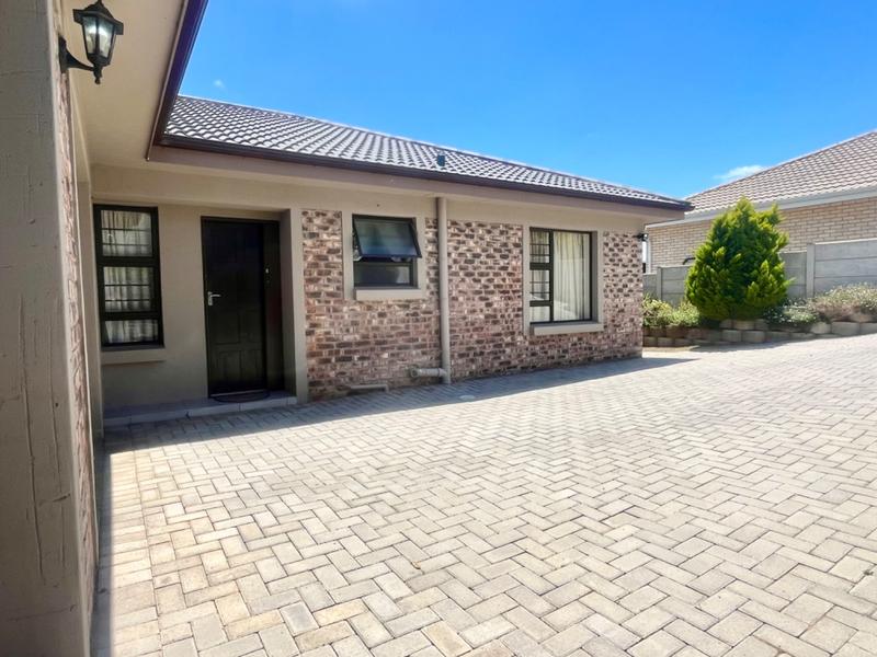 3 Bedroom Property for Sale in Reebok Western Cape